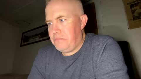 Snapshot of bostonirish45 chatting on 11-30-25, 05:55 bostonirish45 online show from 11-30-25, 05:55