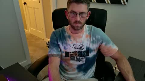 Snapshot of bostonmarine31 chatting on 01-22-25, 08:17 bostonmarine31 online show from 01-22-25, 08:17