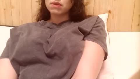 Bouncy Queen Majesty online show from 09-15-25, 05:57