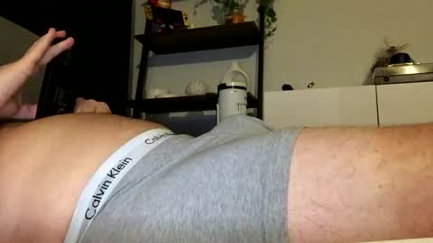 Snapshot of boxerbro123 chatting on 10-08-25, 06:38 boxerbro123 online show from 10-08-25, 06:38