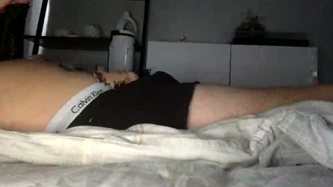 Snapshot of boxerbro123 chatting on 11-01-25, 01:24 boxerbro123 online show from 11-01-25, 01:24