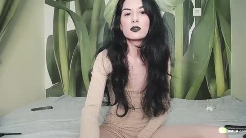 Snapshot of boxinghelen chatting on 12-28-24, 01:06 Helen  online show from 12-28-24, 01:06