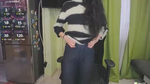 Snapshot of boxinghelen chatting on 02-27-25, 12:23 Helen  online show from 02-27-25, 12:23