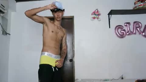 boy_horny_dirty online show from 09-19-25, 07:25