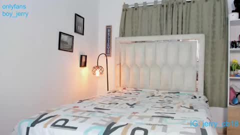 Snapshot of boy_jerry chatting on 09-24-25, 05:00 boy_jerry online show from 09-24-25, 05:00