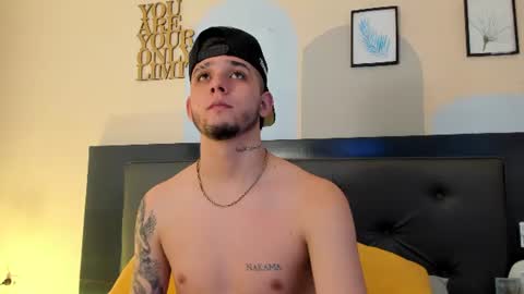 Snapshot of boy_mathew chatting on 07-17-26, 11:28 Mathew online show from 07-17-26, 11:28