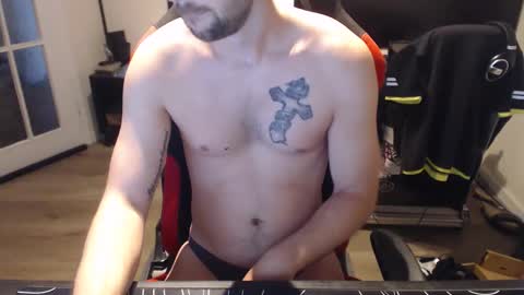 boy_t0y89 online show from 11-03-25, 06:25