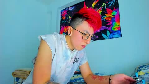 Edward ftm trans queerslave online show from 01-14-26, 12:33