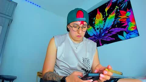 Edward ftm trans queerslave online show from 01-19-26, 01:53