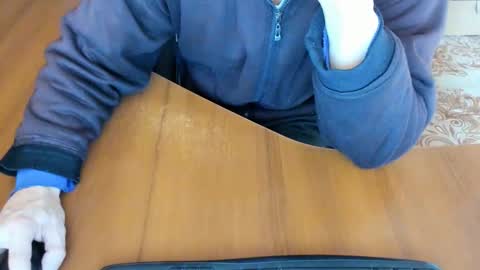 BoyApollon online show from 10-12-25, 11:09