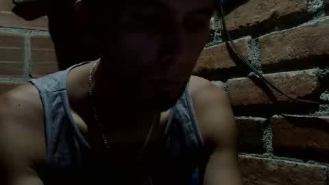 Snapshot of boycumlatino21 chatting on 09-29-25, 03:00 Boy online show from 09-29-25, 03:00