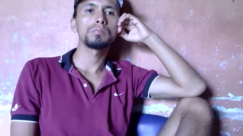 Snapshot of boycumlatino21 chatting on 10-04-25, 08:51 Boy online show from 10-04-25, 08:51