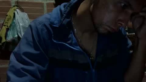 Snapshot of boycumlatino21 chatting on 10-22-25, 03:07 Boy online show from 10-22-25, 03:07