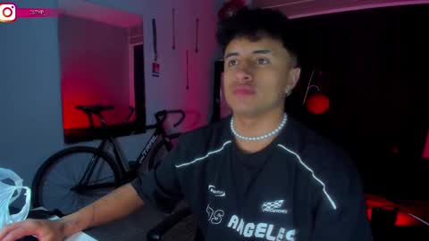 Snapshot of boylatin_777 chatting on 02-10-25, 04:52 miguel  online show from 02-10-25, 04:52