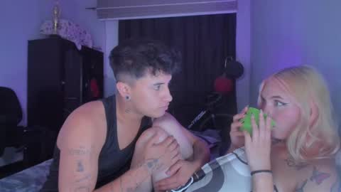 Snapshot of boylatin_777 chatting on 02-27-25, 08:06 miguel  online show from 02-27-25, 08:06