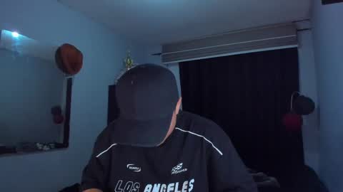 Snapshot of boylatin_777 chatting on 03-07-25, 05:18 miguel  online show from 03-07-25, 05:18