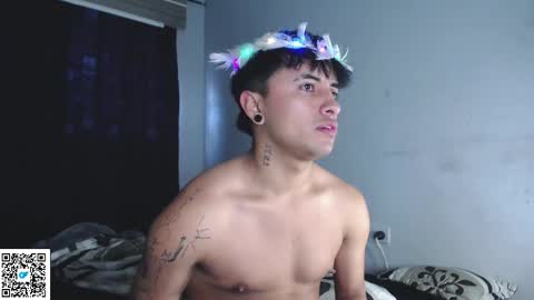 Snapshot of boylatin_777 chatting on 09-20-25, 06:42 miguel  online show from 09-20-25, 06:42