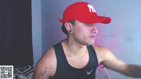 Snapshot of boylatin_777 chatting on 09-23-25, 07:11 miguel  online show from 09-23-25, 07:11