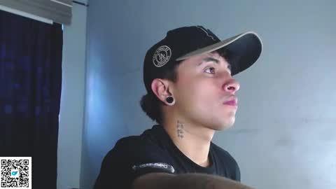 Snapshot of boylatin_777 chatting on 09-28-25, 12:32 miguel  online show from 09-28-25, 12:32