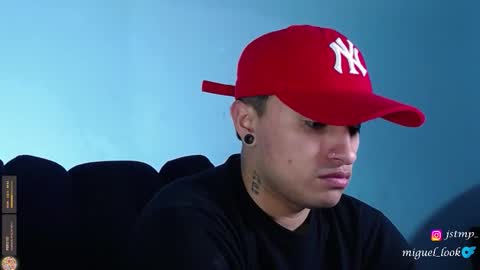 Snapshot of boylatin_777 chatting on 10-13-25, 05:40 miguel  online show from 10-13-25, 05:40