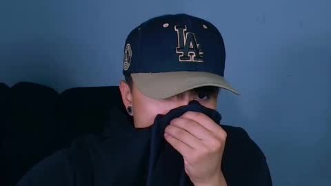 miguel  online show from 11-20-25, 07:57