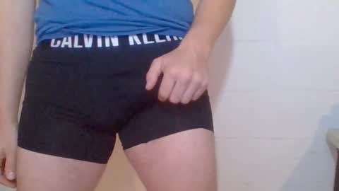 Snapshot of boynextdoor720 chatting on 10-24-25, 05:09 BoyNextDoor online show from 10-24-25, 05:09