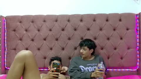 ALEX - TAYLER  -MIKE online show from 01-27-25, 05:15