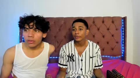 ALEX - TAYLER  -MIKE online show from 02-01-26, 01:04