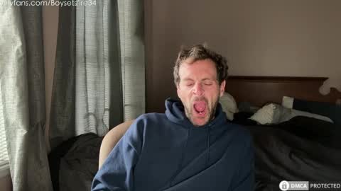 Snapshot of boysetsfire34 chatting on 09-24-25, 06:33 boysetsfire34 online show from 09-24-25, 06:33