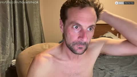 Snapshot of boysetsfire34 chatting on 10-24-25, 04:31 boysetsfire34 online show from 10-24-25, 04:31