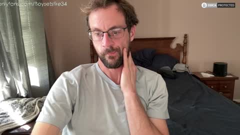 Snapshot of boysetsfire34 chatting on 11-13-25, 05:23 boysetsfire34 online show from 11-13-25, 05:23