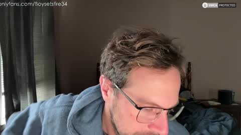Snapshot of boysetsfire34 chatting on 11-20-25, 03:56 boysetsfire34 online show from 11-20-25, 03:56