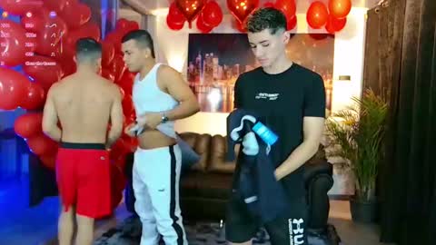 Snapshot of boysgang_sex chatting on 02-10-26, 11:58 Angelo Mark Fernando Taylor online show from 02-10-26, 11:58