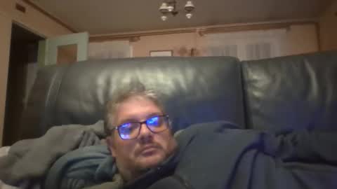 bozo81 online show from 11-03-25, 06:09