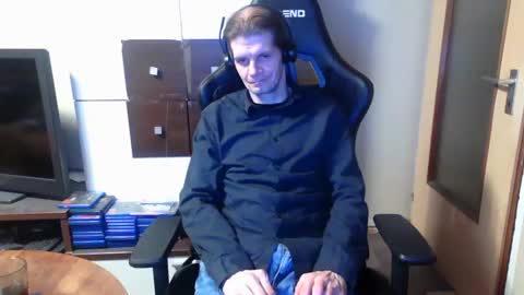 bponie1 online show from 01-03-25, 11:12