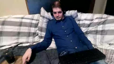 bponie1 online show from 11-22-25, 01:37