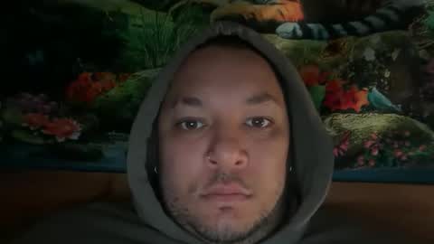 Snapshot of brad_368 chatting on 01-12-26, 05:29 Brad online show from 01-12-26, 05:29