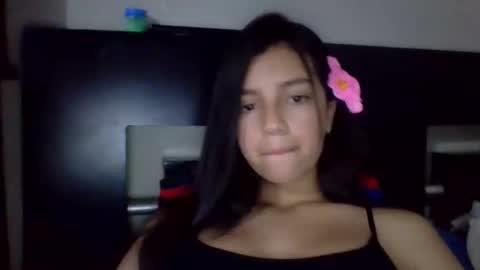 brad_and_emma293215 online show from 09-12-25, 10:21