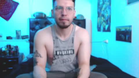 Snapshot of brad_hot_boy chatting on 12-09-24, 04:15 brad hot boy online show from 12-09-24, 04:15