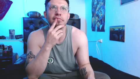 Snapshot of brad_hot_boy chatting on 12-13-24, 02:21 brad hot boy online show from 12-13-24, 02:21