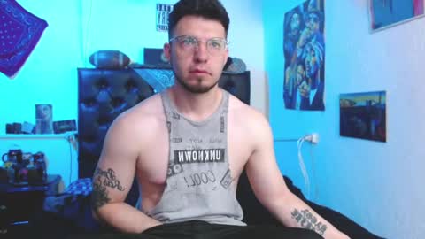 Snapshot of brad_hot_boy chatting on 01-03-25, 03:33 brad hot boy online show from 01-03-25, 03:33