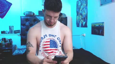 Snapshot of brad_hot_boy chatting on 01-06-25, 03:40 brad hot boy online show from 01-06-25, 03:40