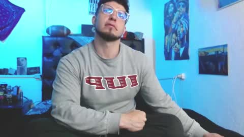 Snapshot of brad_hot_boy chatting on 09-09-25, 02:22 brad hot boy online show from 09-09-25, 02:22