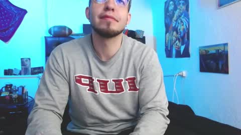 Snapshot of brad_hot_boy chatting on 09-10-25, 04:29 brad hot boy online show from 09-10-25, 04:29