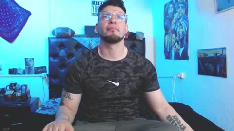 Snapshot of brad_hot_boy chatting on 10-12-25, 05:56 brad hot boy online show from 10-12-25, 05:56