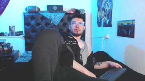 Snapshot of brad_hot_boy chatting on 11-15-25, 03:30 brad hot boy online show from 11-15-25, 03:30