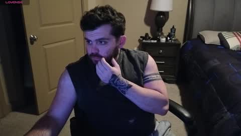 Snapshot of brad_larck199 chatting on 01-07-26, 01:52 keith lark199 online show from 01-07-26, 01:52