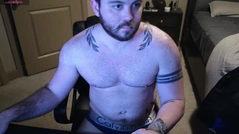 Snapshot of brad_larck199 chatting on 01-10-26, 01:51 keith lark199 online show from 01-10-26, 01:51