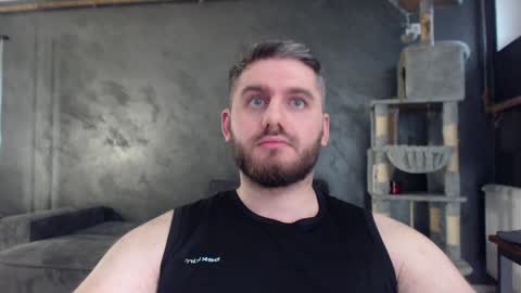 Snapshot of brad_pittfall chatting on 12-10-24, 01:00 ask me online show from 12-10-24, 01:00