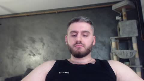 Snapshot of brad_pittfall chatting on 01-01-25, 05:11 ask me online show from 01-01-25, 05:11